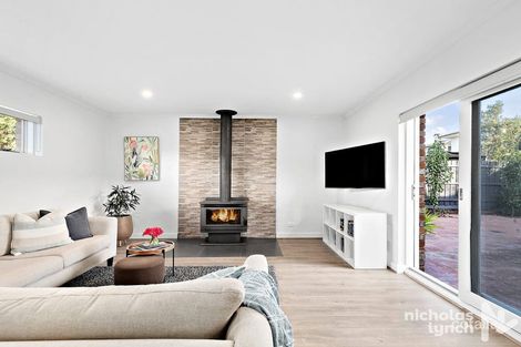 Property photo of 6 Olive Street Mornington VIC 3931