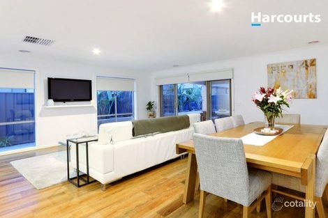 Property photo of 33 Fortuna Crescent Cranbourne West VIC 3977