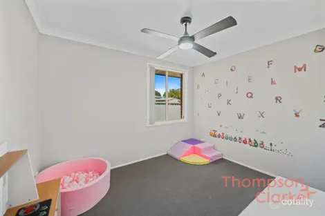 Property photo of 4 Benjamin Circle Rutherford NSW 2320