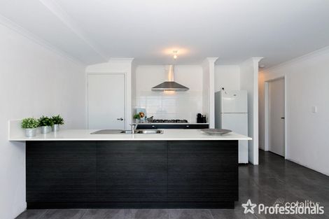 Property photo of 41 Mercado Way Alkimos WA 6038