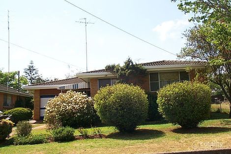 16 Farr St, Kearneys Spring, QLD 4350