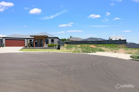 Property photo of 5 Crosbie Place Merbein VIC 3505