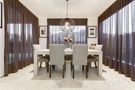 Property photo of 9 Lycium Road Clyde North VIC 3978