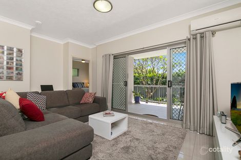 Property photo of 2/73 Mildmay Street Fairfield QLD 4103