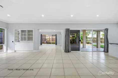 Property photo of 10 Waldman Place Kuraby QLD 4112