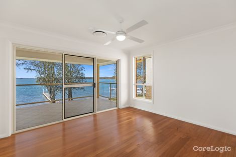 Property photo of 14 Bambury Avenue Summerland Point NSW 2259