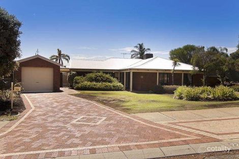 72 The Crest, Woodvale, WA 6026