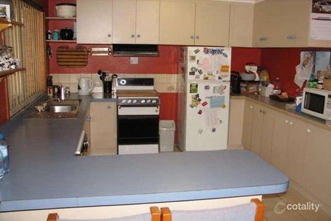 Property photo of 32 Harcourt Place Eagle Vale NSW 2558
