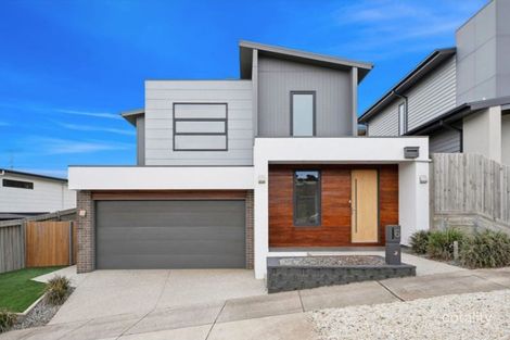 Property photo of 6 Floreat Avenue Highton VIC 3216