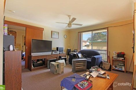 Property photo of 1/57 Parkes Street Oak Flats NSW 2529
