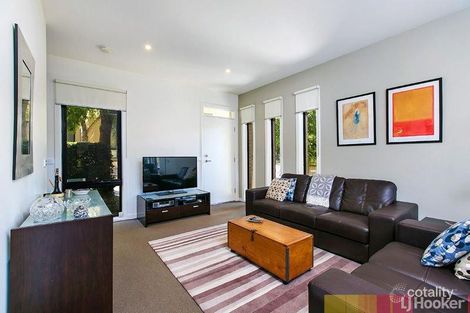 Property photo of 1 Leaf Court Clayton VIC 3168