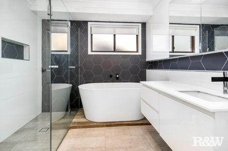 Property photo of 5 Kingfisher Way St Clair NSW 2759
