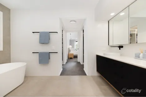 Property photo of 26 Sutton Place Cannon Hill QLD 4170