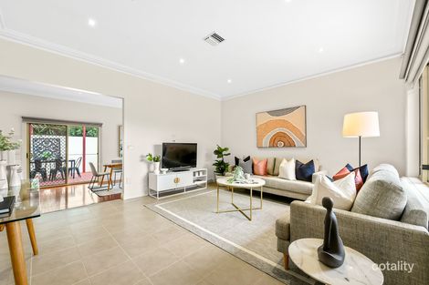 Property photo of 2/5 Highland Avenue Oakleigh East VIC 3166
