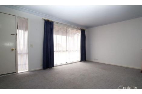 Property photo of 6 Becker Close Golden Square VIC 3555