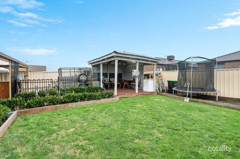 Property photo of 16 Murnong Mews Harkness VIC 3337