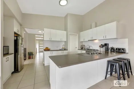 Property photo of 12 Burton Crescent Wodonga VIC 3690