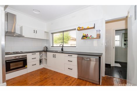 Property photo of 1/393 Griffith Road Lavington NSW 2641