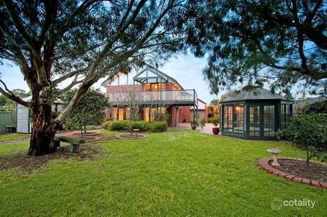 Property photo of 12 Tatyoon Close Aspendale Gardens VIC 3195