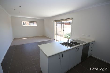 Property photo of 2/9 Form Street Wendouree VIC 3355