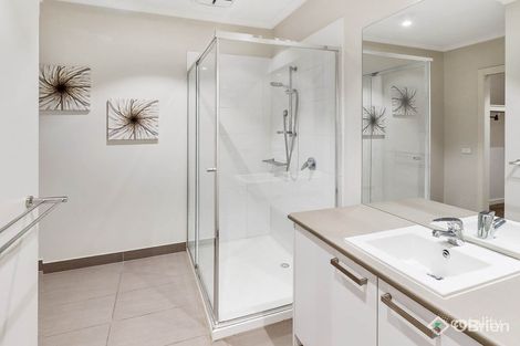 Property photo of 19 Hinterland Close Lynbrook VIC 3975