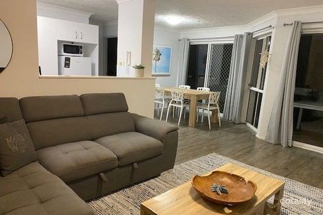 Property photo of 10 Jubilee Avenue Broadbeach QLD 4218