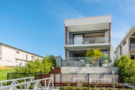 5018 Harbourview Dr, Hope Island, QLD 4212