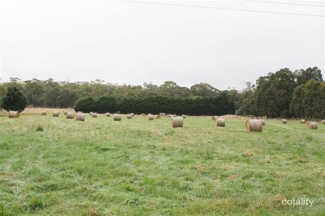 861 Bacchus Marsh Rd, Bullengarook, VIC 3437