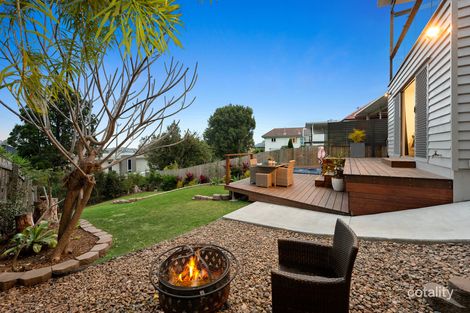 Property photo of 555 Cavendish Road Coorparoo QLD 4151