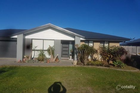 15 Halifax Pl, Rural View, QLD 4740