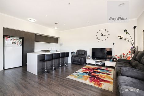 Property photo of 8 Valley Park Boulevard Westmeadows VIC 3049