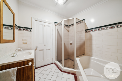 Property photo of 9 Darlow Street Wagga Wagga NSW 2650
