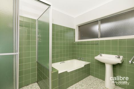 18 Wyman St, Stafford Heights, QLD 4053