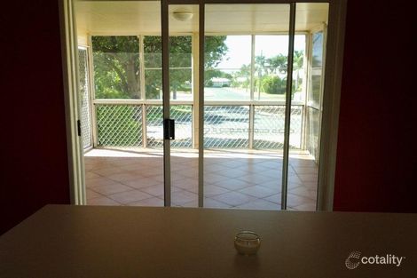Property photo of 4 Lindeman Place Emerald QLD 4720