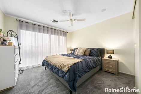Property photo of 5 Cimberwood Drive Craigieburn VIC 3064