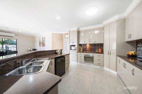 Property photo of 11 Finch Way Highfields QLD 4352