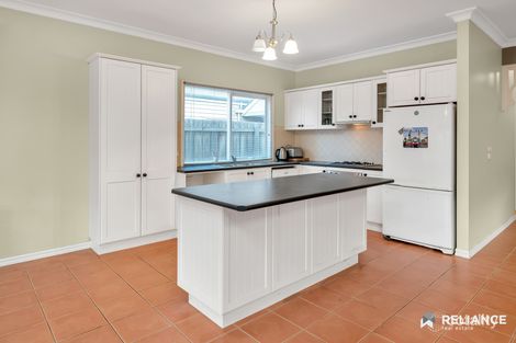 Property photo of 5 Balfour Close Point Cook VIC 3030