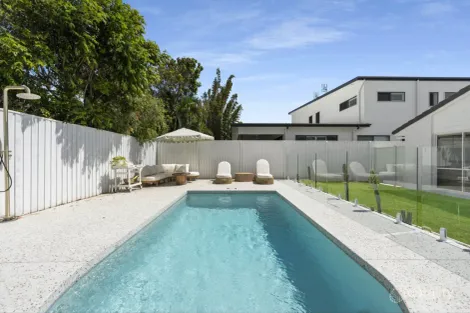 22 Wurley Dr, Wurtulla, QLD 4575