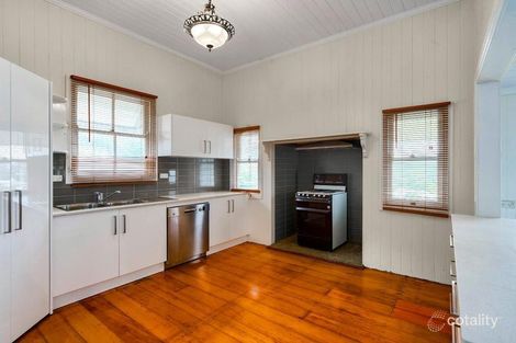 Property photo of 165 Jubilee Terrace Bardon QLD 4065