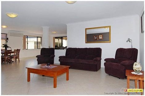 Property photo of 22 Albina Chase Lakelands WA 6180