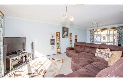 Property photo of 14 St Andrews Circuit Thurgoona NSW 2640