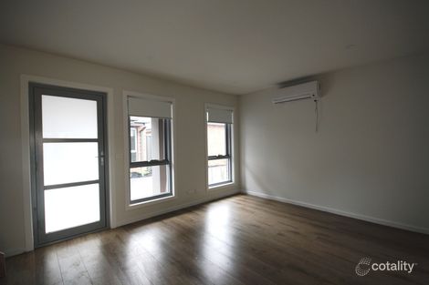 Property photo of 2/14A Stevens Road St Albans VIC 3021
