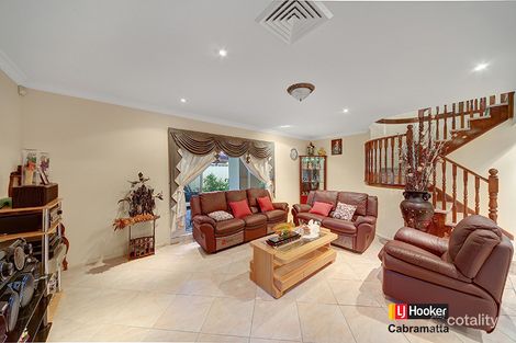 Property photo of 34 Buranda Crescent St Johns Park NSW 2176