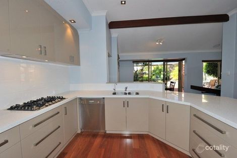 Property photo of 3 Hibernia Rise Sorrento WA 6020