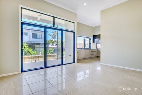 Property photo of 3/43 Plimsoll Street Greenslopes QLD 4120