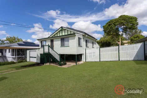 Property photo of 22 Chermside Road Eastern Heights QLD 4305