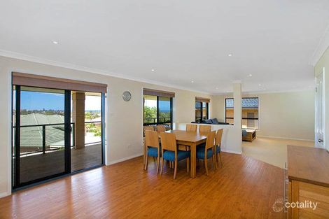 Property photo of 16 Helsal Circuit Shell Cove NSW 2529