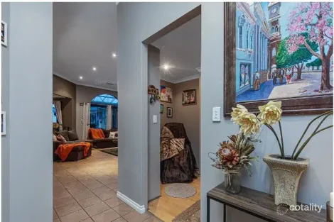 Property photo of 7 The Bridgeway Canning Vale WA 6155