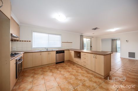 Property photo of 42 Jindabyne Avenue Taylors Hill VIC 3037