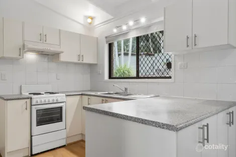 Property photo of 12 Rholanda Crescent Springwood QLD 4127